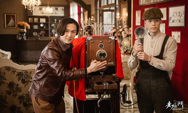 卢星宇饰摄影师