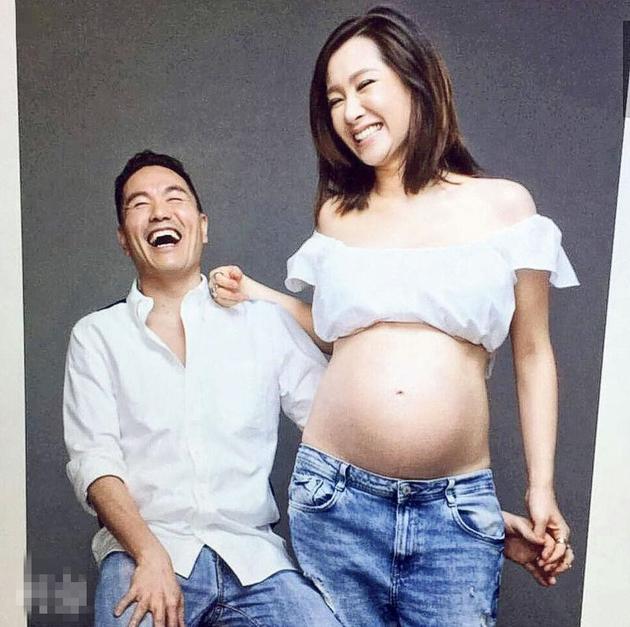 关心妍与老公杨长智开心宣布女儿杨荣心(jovia)出生