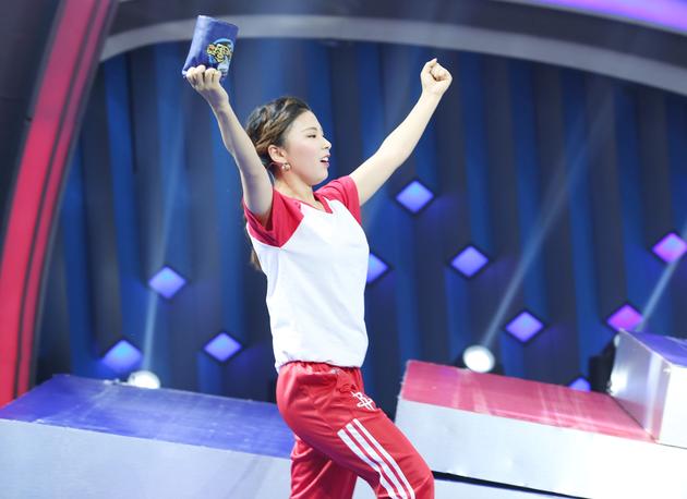 何可欣体操亮相姿势