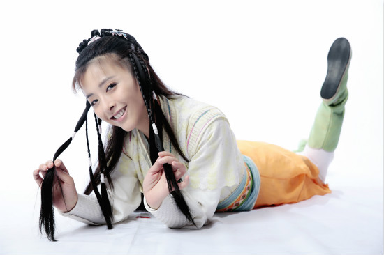 傻姑黄小蕾出道15年终演黄蓉