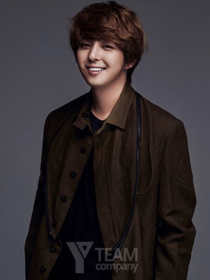 sj前成员金起范签新东家将赴香港拍电影