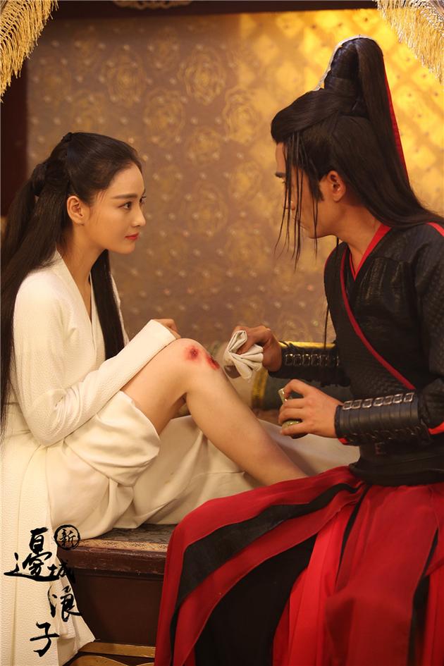 朱一龙、张馨予