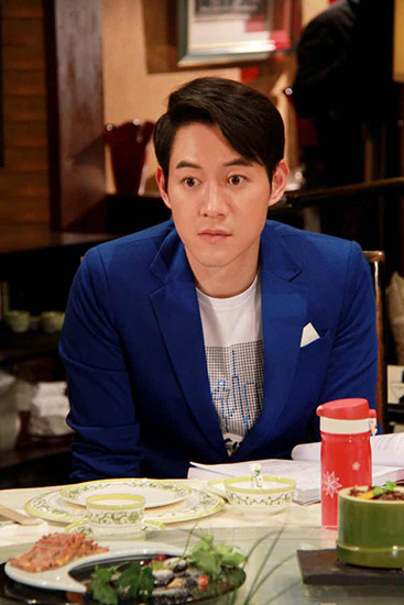 电视前沿 > 正文  新浪娱乐讯 由陈乔恩[微博],张译[微博],陈正飞