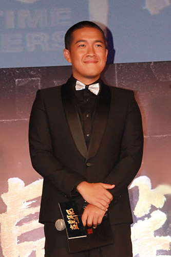 《盗墓笔记》发布会 张博宇低调爱溜边儿