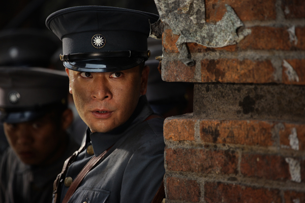 002：于毅饰演赵舒城