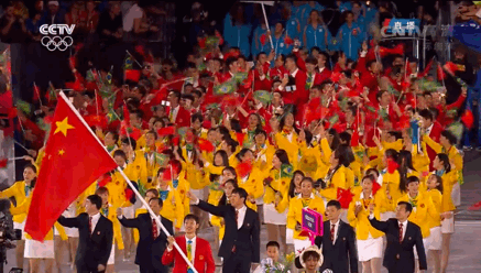 中国代表团队服被调侃是“西红柿炒鸡蛋”