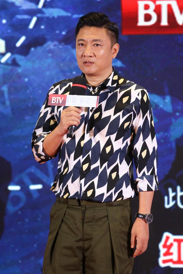 黄磊:亲吻海清像"乱伦"