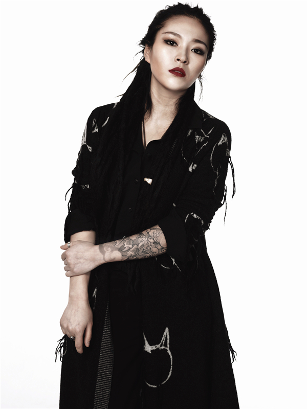 毕夏新歌十字路口上线唱响暗黑摇滚