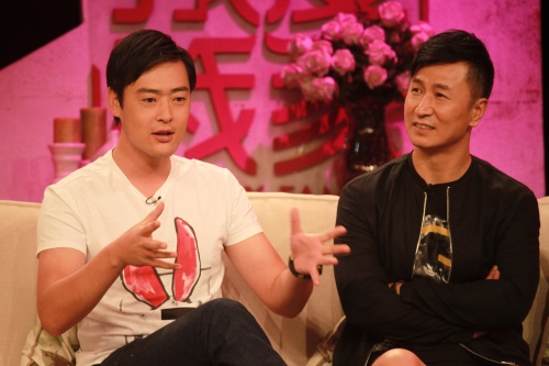 张桐做客《我爱我家》 亮剑十年再聚首|张桐|李幼斌|亮剑_新浪娱乐