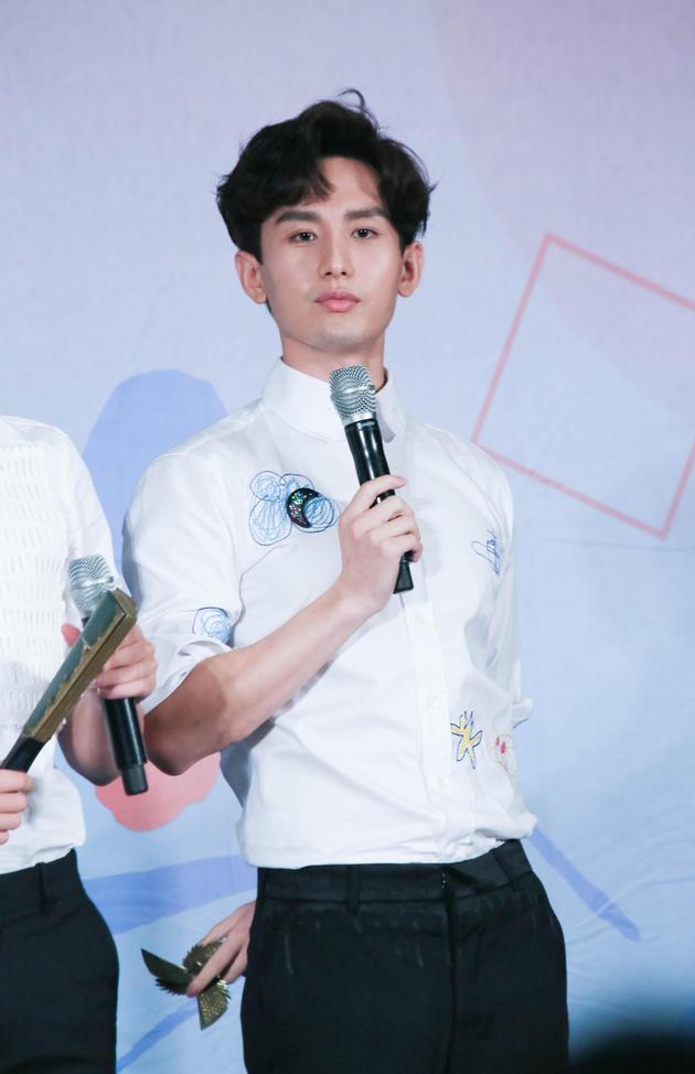 对话《青云志》成毅：赵丽颖杨紫都是努力的演员