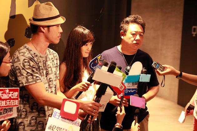 JerryC、刘润洁、莫凡接受群访