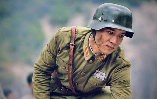 《学生兵》孙绍龙苦战高温诠释血性男儿|孙绍龙|张光