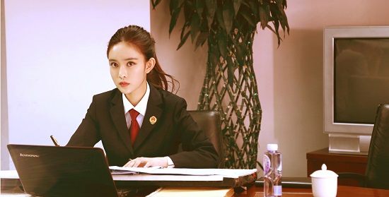 《人民检察官》孟子义饰演周雯雯