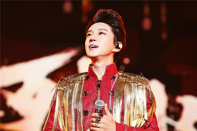 黄致列演唱会现场