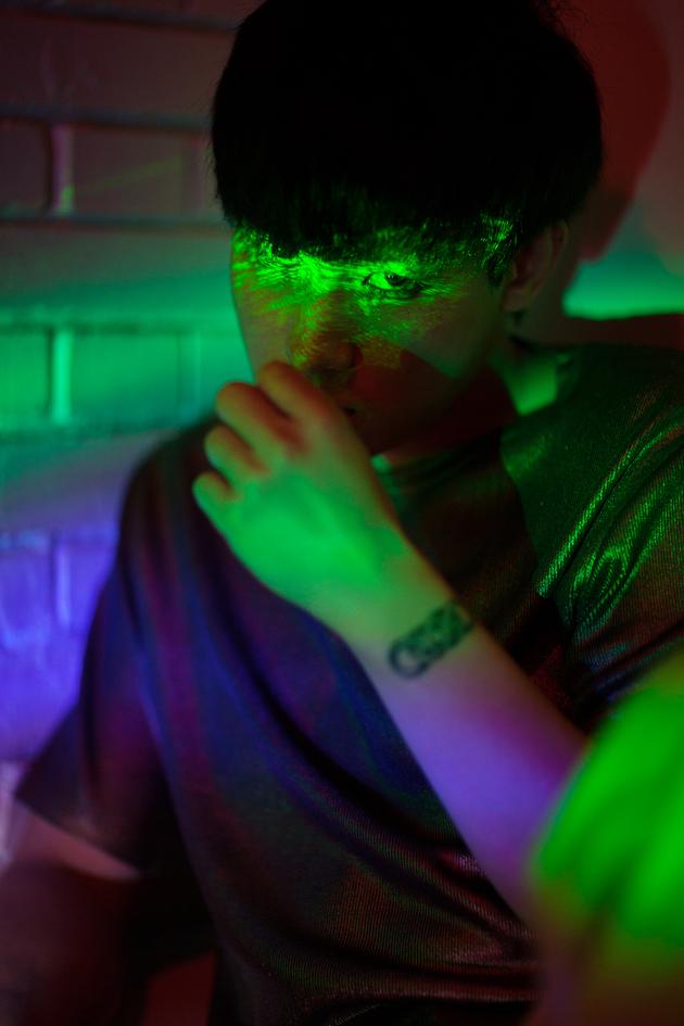 黄玮亦《查无此人》