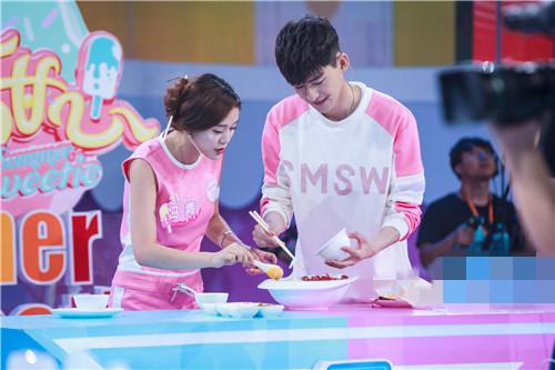 0   新浪娱乐讯 自加入湖南卫视暑期大型少女团体综艺《夏日甜心》