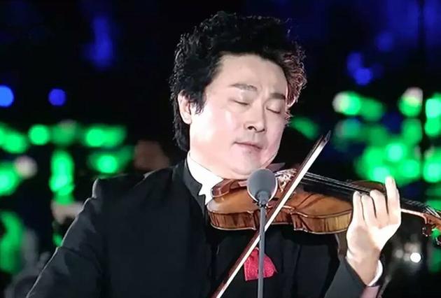 国家交响乐团表演