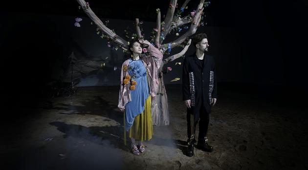 简迷离新曲《平行世界》MV