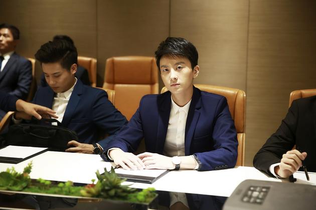 牛骏峰职场造型