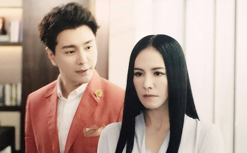 香港著名导演陈家霖执导的精致浪漫爱情轻喜剧《时光之城》目前正于