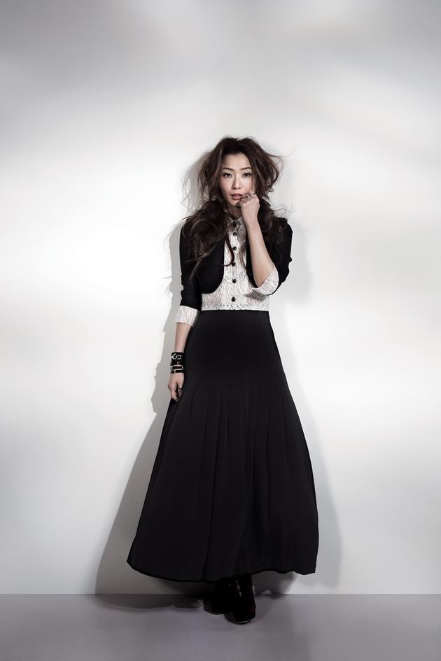 郑秀文新歌《我就是爱你不害怕》