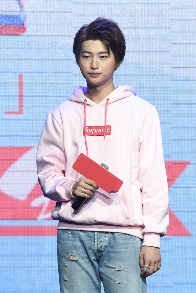 陈秋实生日会现场