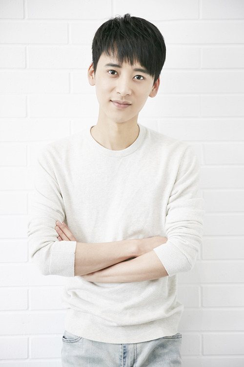 莽荒纪将拍小鲜肉冯俊熙为新剧蓄力