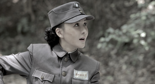 《锻刀》郑逸桐每天拍戏洗澡筛出二斤沙