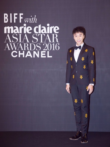 王子强入釜山电影节受邀亚洲之星颁奖礼