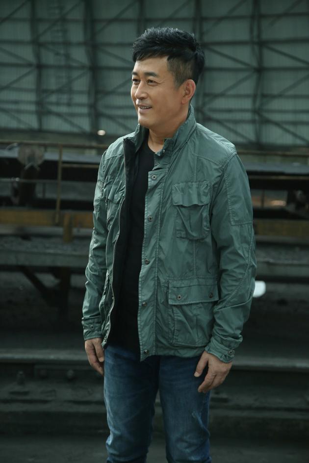 王志飞暖心护下属