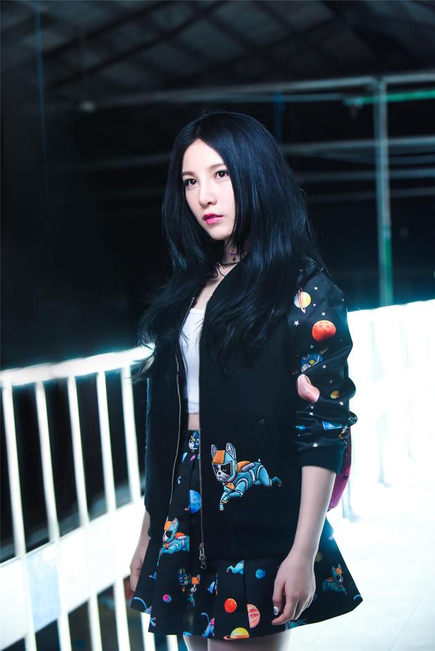 本兮《翻篇》:坚持本色摘掉"奇怪"标签