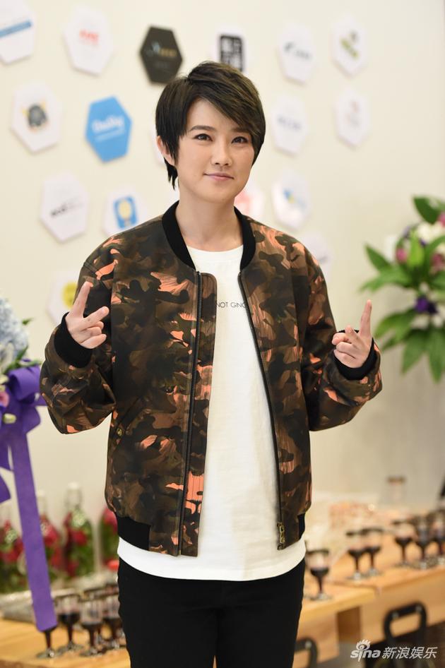 刘力扬生日会答谢歌迷 出道十年初心不改