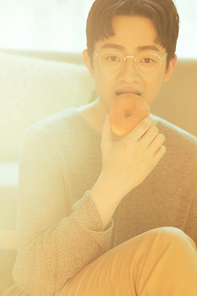 魏潇逸《顺时针逆时针》首发 展追梦力量