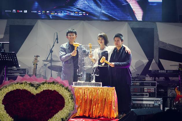 洪辰新专辑《界》发布