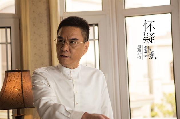 李强饰刘东