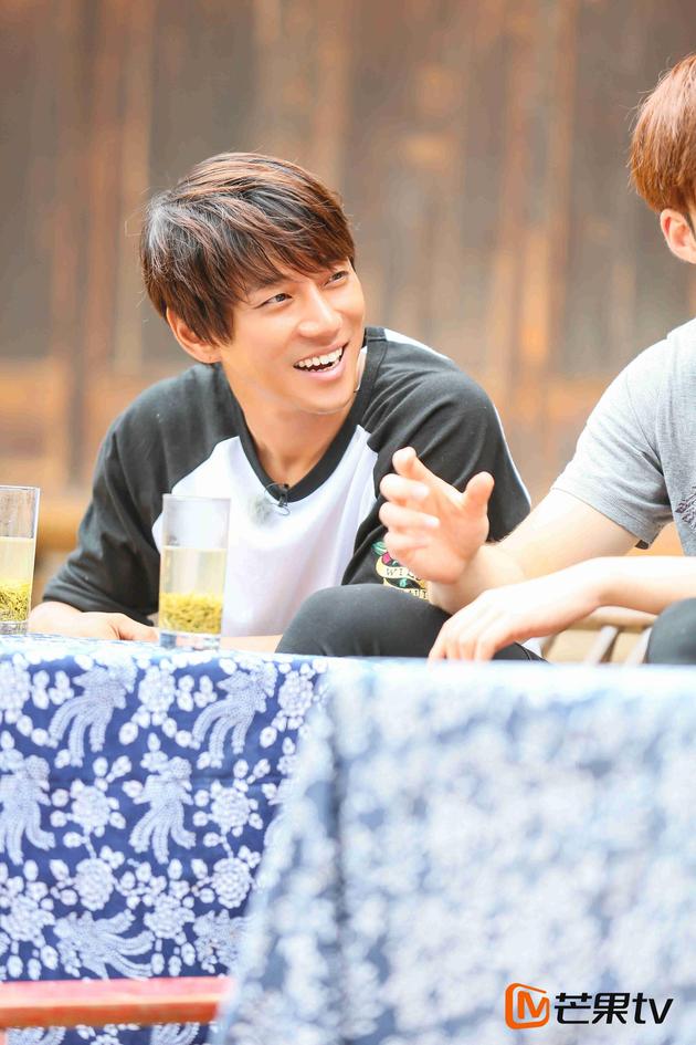 黄致列带新华字典录节目