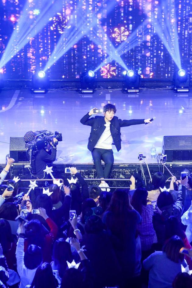 武艺现场告白粉丝