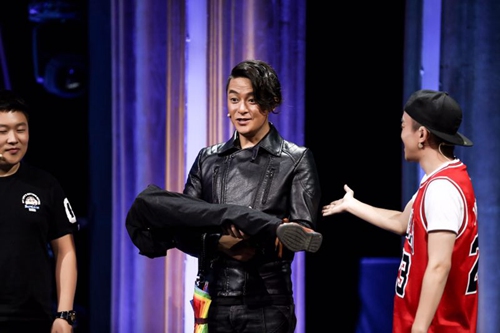 朱雨辰 礼物大长腿