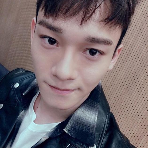 exo-cbx成员公开近距离自拍 将登音乐节目