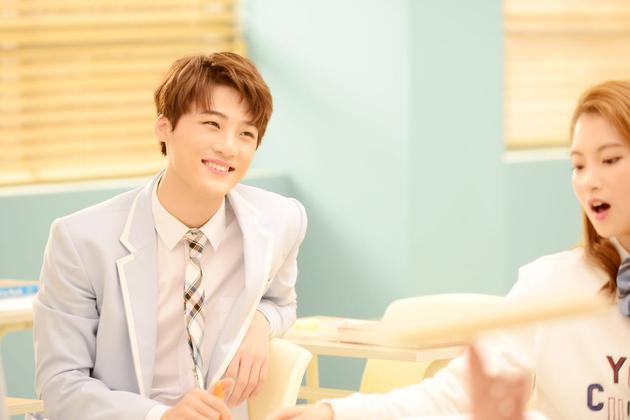 swin-s曝《new world》mv 变身二次元少年