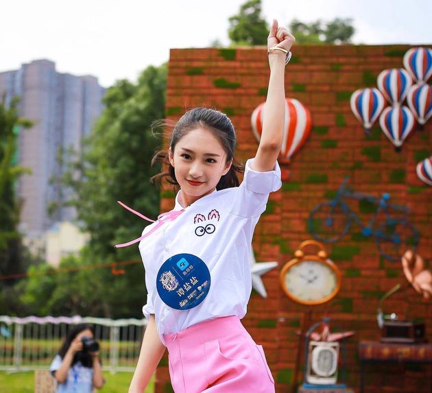 王思聪千万签下《女神》冠军