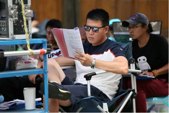 白涛曾一度成为制片方与观众眼中抗战题材导演的不二人选,在创作了