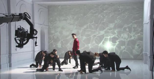 张艺兴《lose control》拍摄花絮