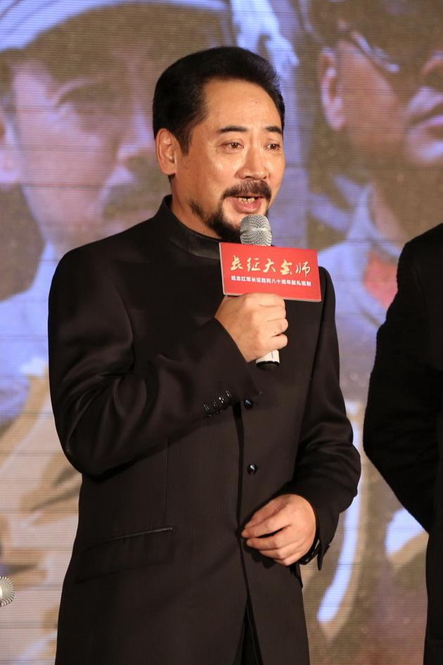 开播发布会,该剧导演万盛华,编剧雷献和,主演佟瑞欣,王伍德,张再新