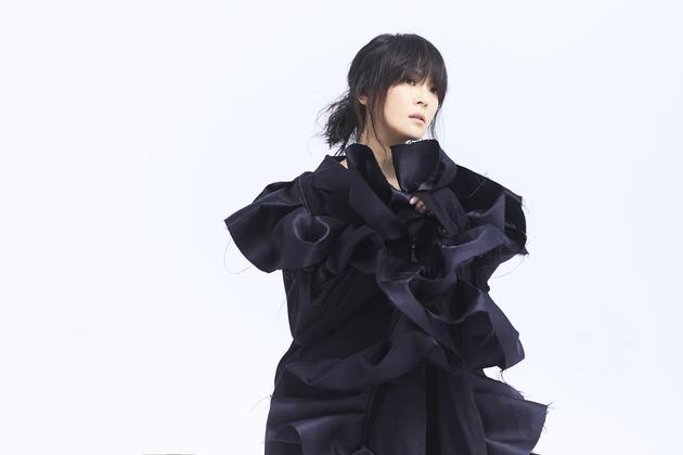 杨乃文离心力mv首发描绘孤寂情感