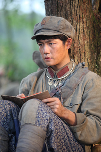 绝命后卫师夏志远锻造红军战士