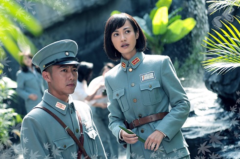 美貌智谋均在线 杨雪演绎完美女军官|杨雪|陈宝国|信者无敌_新浪娱乐