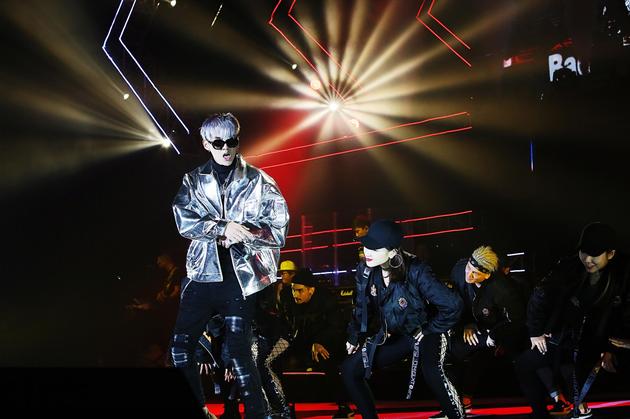 吴亦凡新单曲《july》特别版mv上线