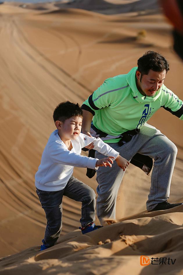 安吉像宋仲基沙溢美好的都有相似之处