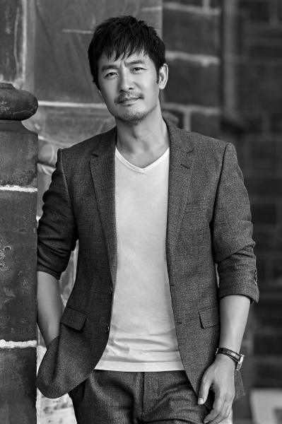 郭晓东在剧中感受失孤之痛,他坦言演得很沉重.